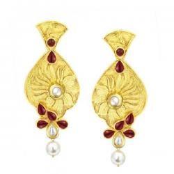 Sukkhi Shimmering Gold Plated Kundan Alloy Drop Earring